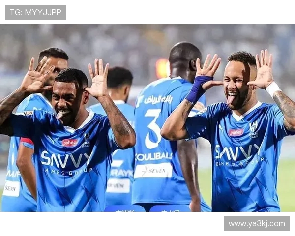 国米锋线新星肌肉伤缺训练 世俱杯战弗鲁米嫩塞存疑(1)